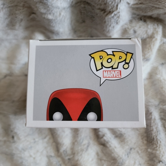 Funko Pop Deadpool #112 Marvel / Disney - Picture 6 of 8